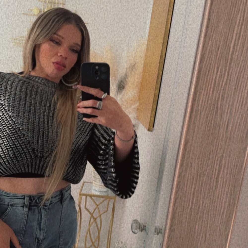 Meet your Posher, Rubia